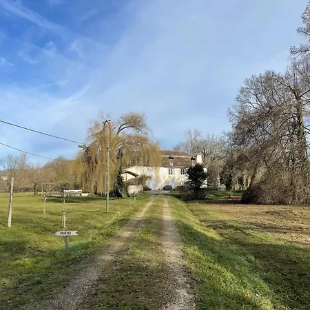 בית נופש Moulin Neuf - A Family For Friends